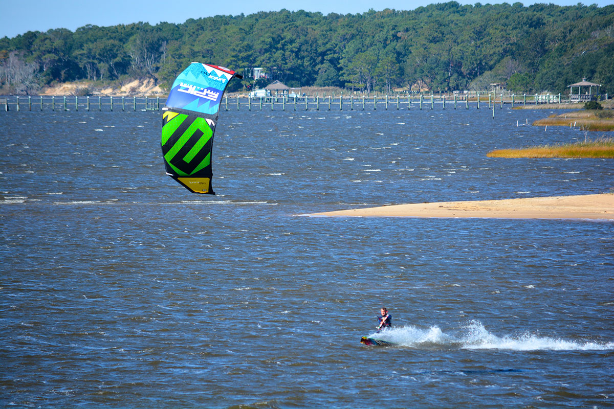 EPIC KITES KITEBOARDING JUNIOR PRO V2 4 Kite Action